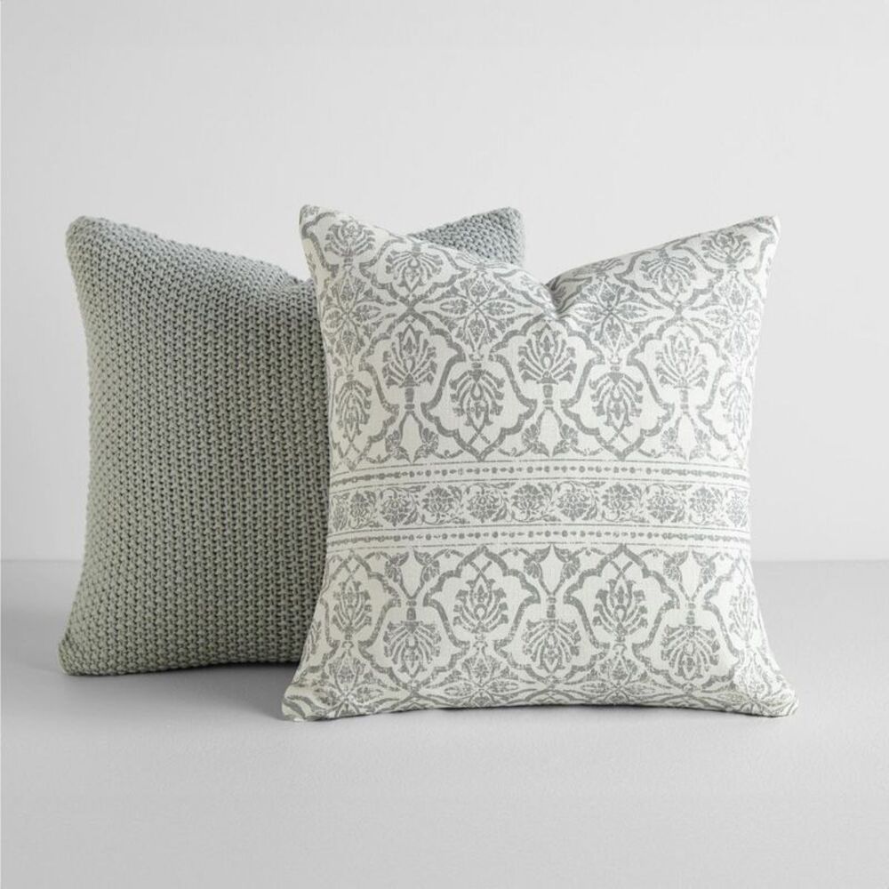 Becky Cameron - 2-Pack Eucalyptus Throw Pillows Seed Stitch Knit w Green